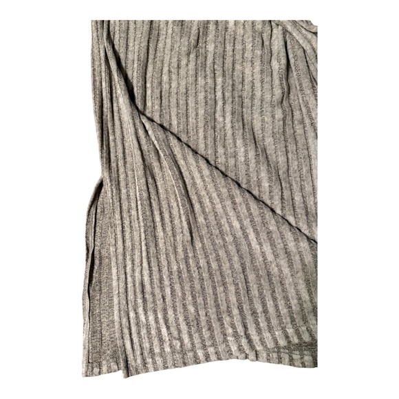 Women’s V-Neck Long Sleeve Knitted Tie Dress - Picture 4 of 9